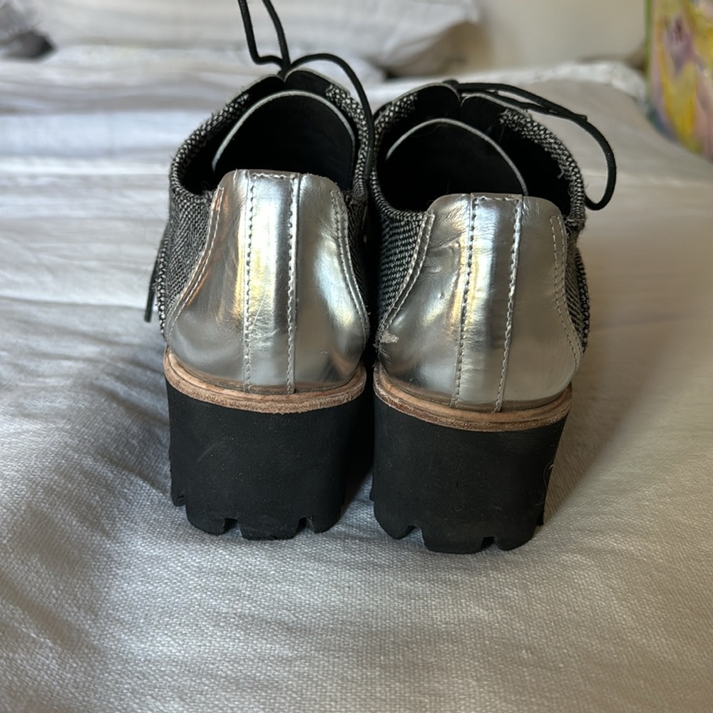 All Black platform lace up shoes, size 39.5 (9US) - Picture 3 of 6